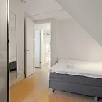 Daire 2 Bedroom Loft Near Rijksmuseum Amsterdam