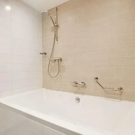 Apartamento 2 Bedroom Loft Near Rijksmuseum