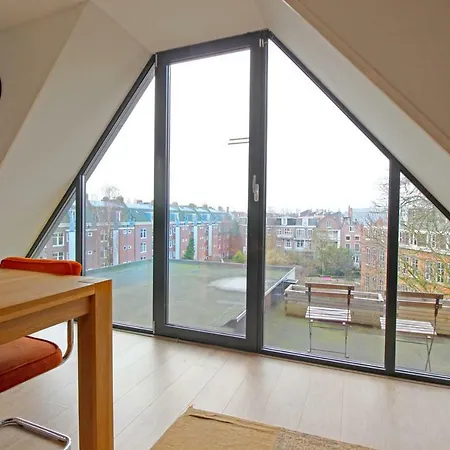 Apartment 2 Bedroom Loft Near Rijksmuseum